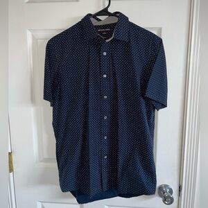 Men’s Michael Kors Navy Patterned Short Sleeve Button Down Size Small Like New